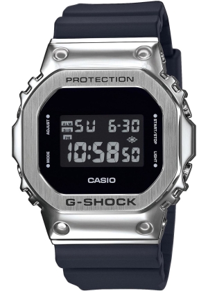 Часы CASIO GM-5600-1ER
